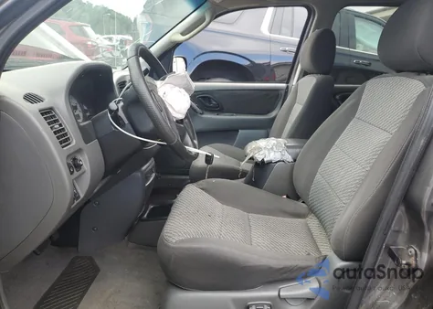 2003 Ford Escape Xlt из США, поврежденный, VIN 1FMYU03183KA10713